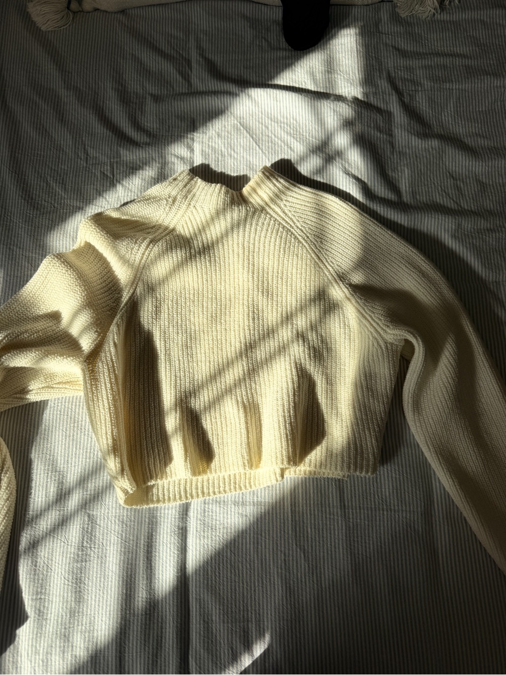 Hollister Cream Ribbed Mock-Neck Cropped Sweater